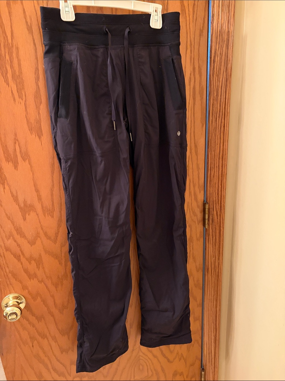 Women’s lululemon studio dance pants, lined,  Black Drawstring size 4